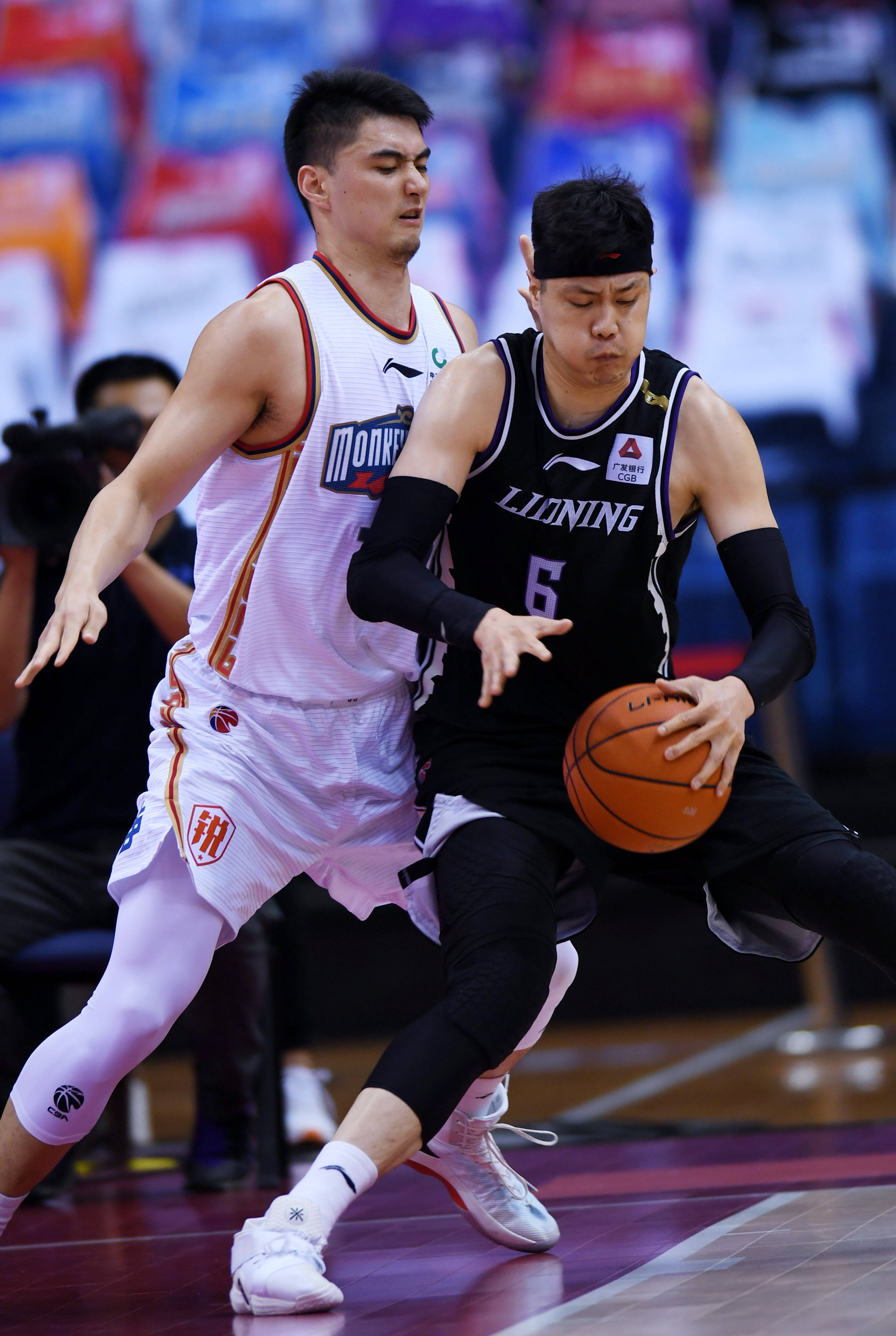 在兩支球隊 在兩支球隊