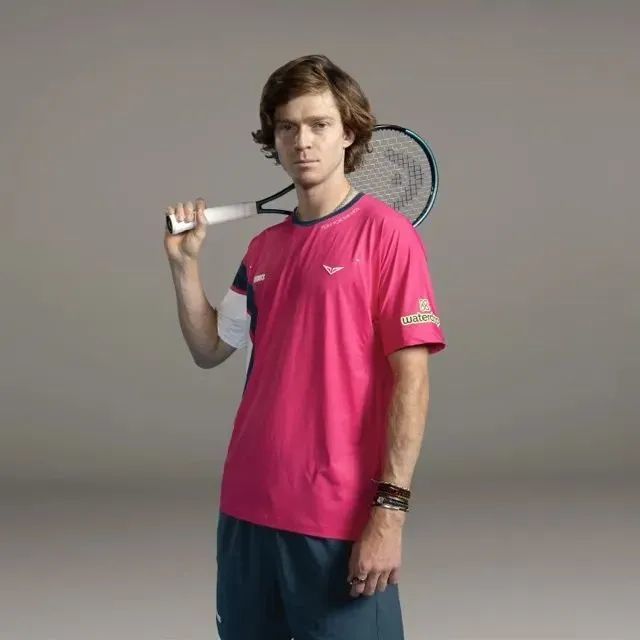 锋线球员的 锋线球员的