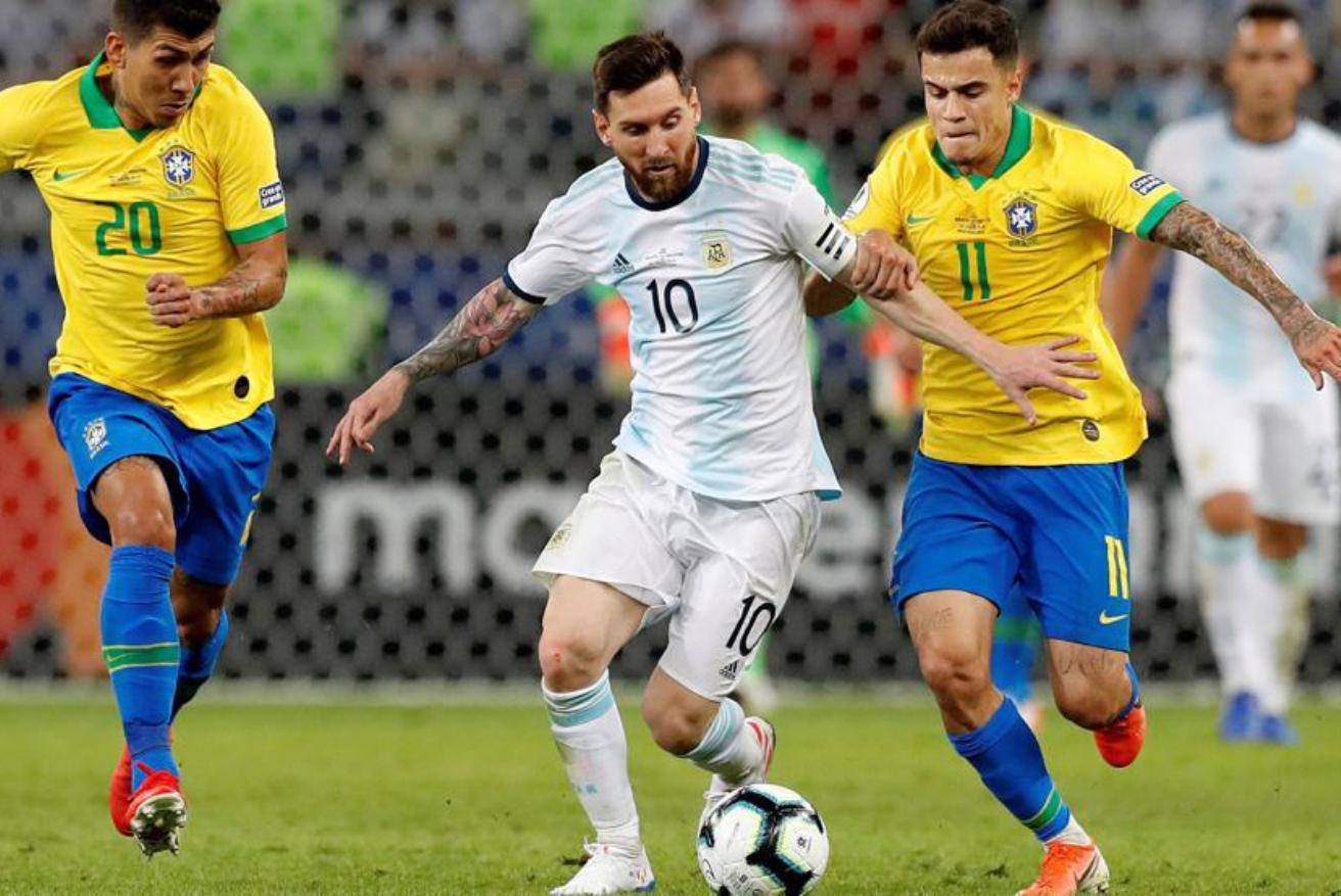 试图利用他 试图利用他