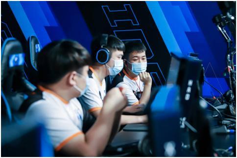 凭借其近1 凭借其近1