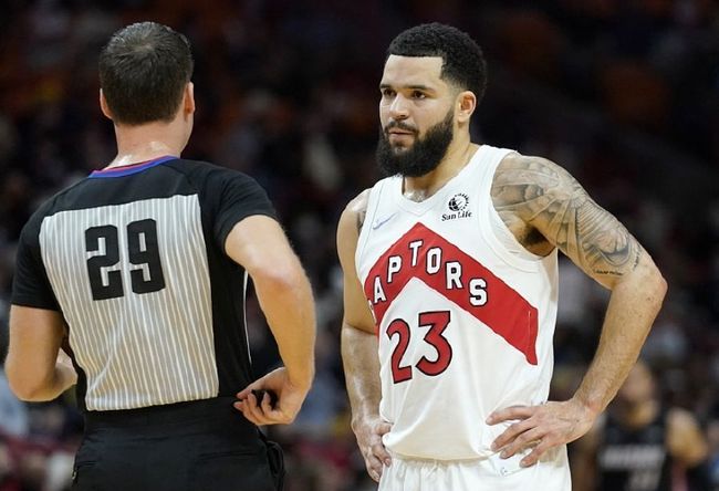 洞抓下两只 洞抓下两只