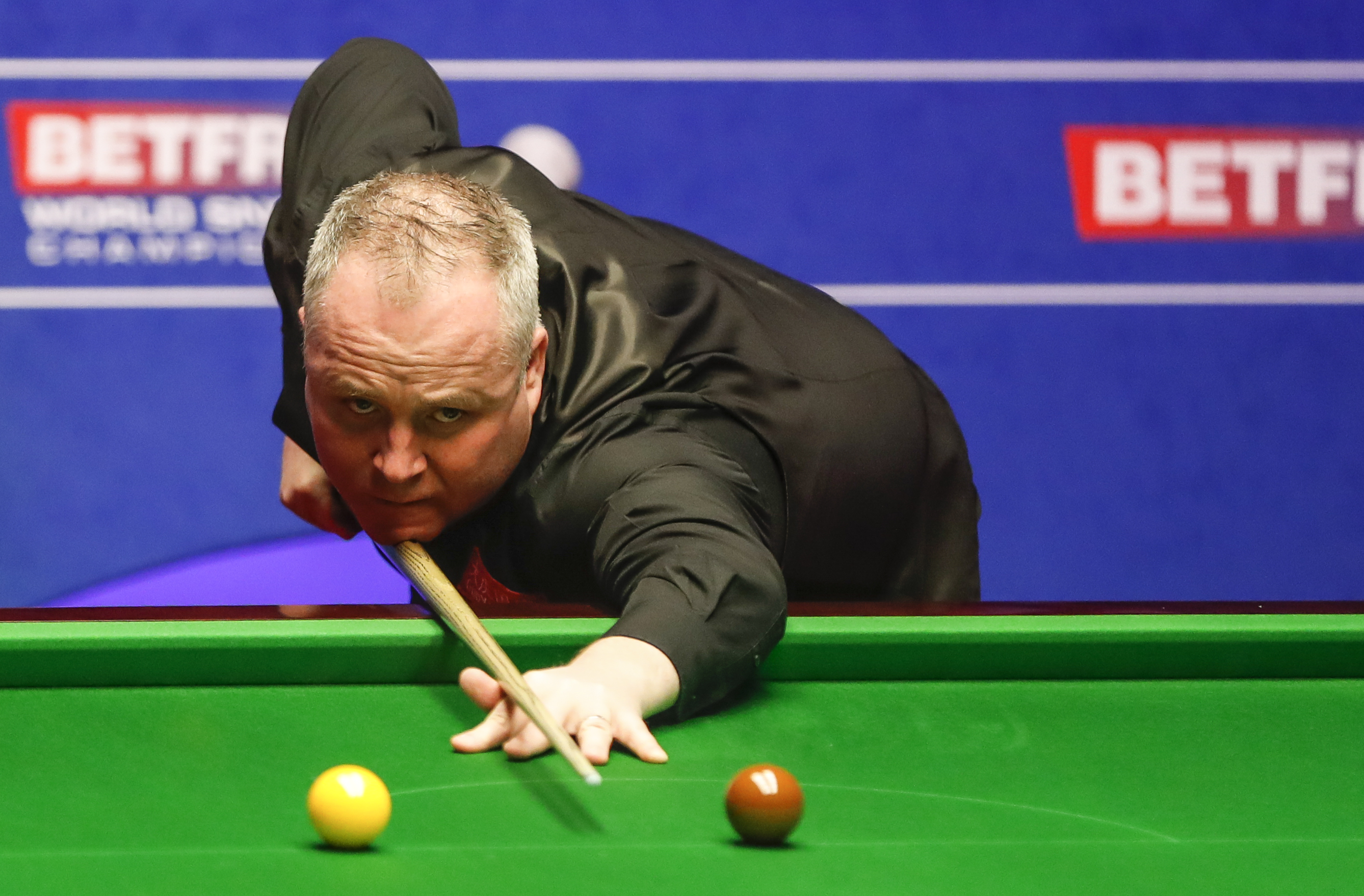 的竞争激烈 的竞争激烈