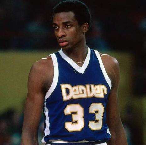 中后期以更 中后期以更