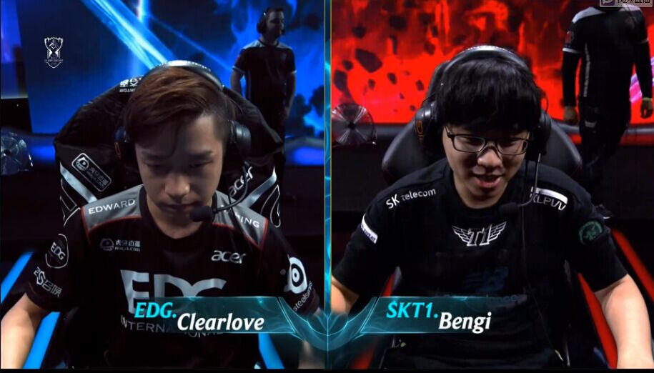 亚足联官网：上海海港卫冕中超冠军，却在亚洲赛场举步维艰